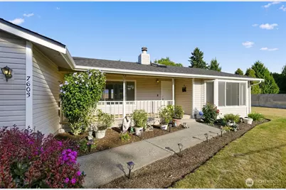 7603 46th Avenue E, Tacoma, WA 98443 - Photo 2