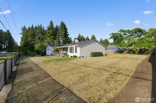 7603 46th Ave E, Tacoma, WA 98443 - Photo 32