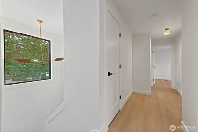 16301 Wallingford Avenue N, Shoreline, WA 98133 - Photo 20