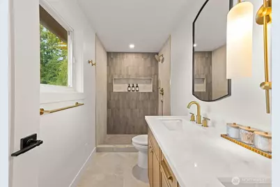 16301 Wallingford Avenue N, Shoreline, WA 98133 - Photo 14