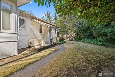 419 S 150th Street, Burien, WA 98148 - Photo 26