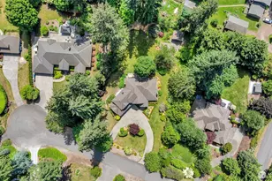 18817 NE 157th St, Woodinville, WA 98072 - Photo 2