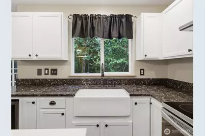 2977 NE Loyola St, Bremerton, WA 98311 - Photo 14