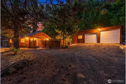 150 Pine Cliffs Drive, Naches, WA 98937 - Photo 2