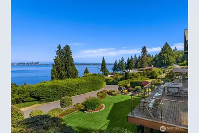 10793 NE Bill Point Drive, Bainbridge Island, WA 98110 - Photo 38