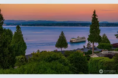 10793 NE Bill Point Drive, Bainbridge Island, WA 98110 - Photo 2