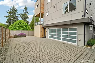 3319 W Elmore St, Seattle, WA 98199 - Photo 2