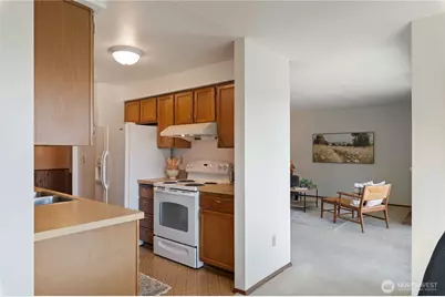 3350 Narrows View Lane NE #203, Bremerton, WA 98310 - Photo 10