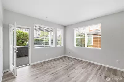 560 225th Lane NE #B101, Sammamish, WA 98074 - Photo 8