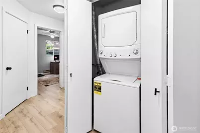 17300 91st Avenue NE #B101, Bothell, WA 98011 - Photo 16