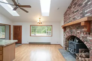 572 Dodger Ln, Port Angeles, WA 98363 - Photo 6