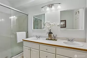 9834 NE 130th Pl, Kirkland, WA 98034 - Photo 20