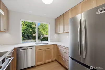 13905 121st Avenue NE, Kirkland, WA 98034 - Photo 6