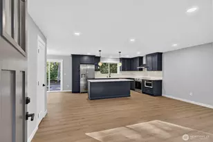 5408 240th St SW, Mountlake Terrace, WA 98043 - Photo 4