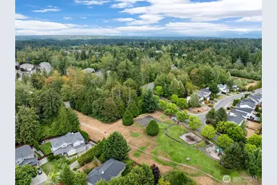 595 241st Lane SE, Sammamish, WA 98074 - Photo 38