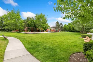 595 241st Ln SE, Sammamish, WA 98074 - Photo 34