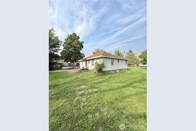 2276 Burton Avenue, Okanogan, WA 98840 - Photo 4