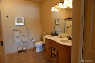 113 E Raymond St, Chelan, WA 98816 - Photo 12