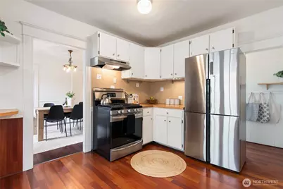 2107 NW 65th Street, Seattle, WA 98117 - Photo 10