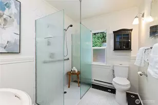 2107 NW 65th St, Seattle, WA 98117 - Photo 20