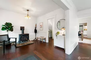 2107 NW 65th St, Seattle, WA 98117 - Photo 4
