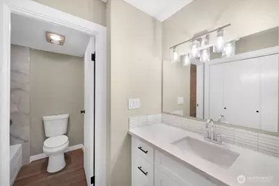 2100 3rd Avenue #2104, Seattle, WA 98121 - Photo 10