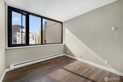 2100 3rd Avenue #2104, Seattle, WA 98121 - Photo 8
