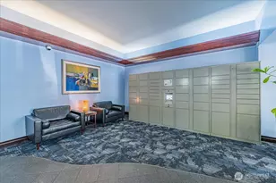 2100 3rd Ave, Seattle, WA 98121 - Photo 24