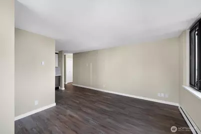 2100 3rd Avenue #2104, Seattle, WA 98121 - Photo 6