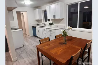 23106 67th Place W, Mountlake Terrace, WA 98043 - Photo 8