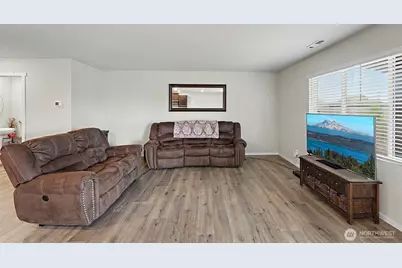 18625 108th Avenue E, Puyallup, WA 98374 - Photo 14