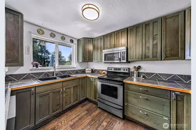 5234 Bounty Loop, Freeland, WA 98249 - Photo 10