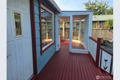 607 S H Street, Port Angeles, WA 98363 - Photo 2