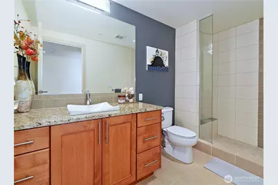 10610 NE 9th Place #605, Bellevue, WA 98004 - Photo 18