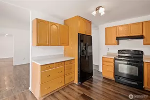 6914 21st Dr NE, Marysville, WA 98271 - Photo 10