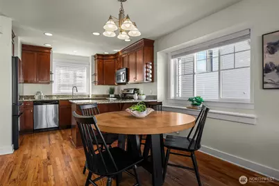 8846 Midvale Avenue N #B, Seattle, WA 98103 - Photo 4