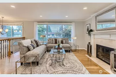18927 SE 42nd Place, Issaquah, WA 98027 - Photo 2