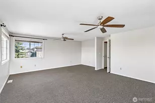 6816 58th St NE, Marysville, WA 98270 - Photo 10