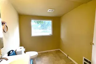 412 Garfield St S, Tacoma, WA 98444 - Photo 8