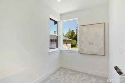 9013 14th Avenue SW, Seattle, WA 98106 - Photo 8