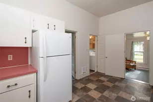 421 E 6th St, Port Angeles, WA 98362 - Photo 16