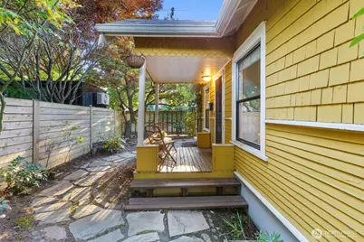 8106 8th Avenue NW, Seattle, WA 98117 - Photo 4
