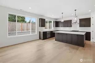 19461 116th Street Ct E, Bonney Lake, WA 98391 - Photo 6