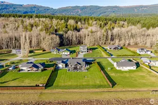 7420 Windsong Ln, Sedro Woolley, WA 98284 - Photo 4