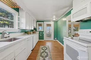 1431 Irondale Rd, Port Hadlock, WA 98339 - Photo 14