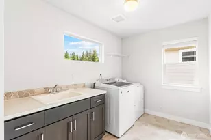 33533 Juniper Ave SE, Black Diamond, WA 98010 - Photo 30
