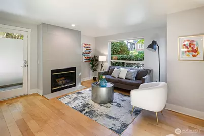 566 Prospect Street #103, Seattle, WA 98109 - Photo 4
