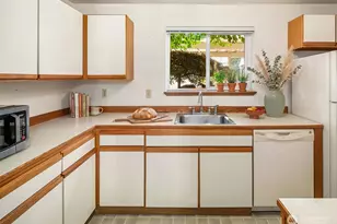 10838 E Riverside Dr, Bothell, WA 98011 - Photo 16