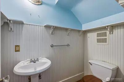 248 S 1st Street S, Kalama, WA 98625 - Photo 14