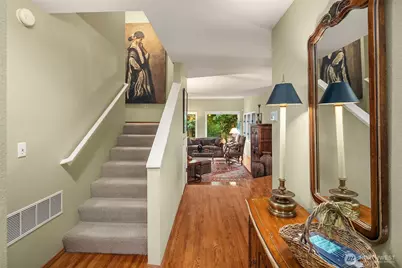 10209 NE 19th Place #D2, Bellevue, WA 98004 - Photo 20